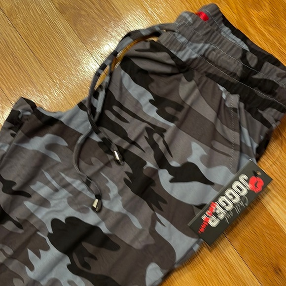 Chill Out Jogger Brand New - Picture 1 of 3